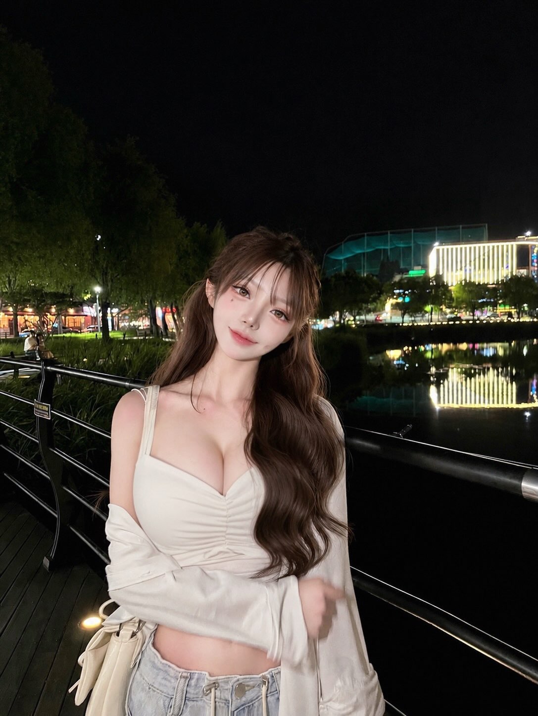 수현